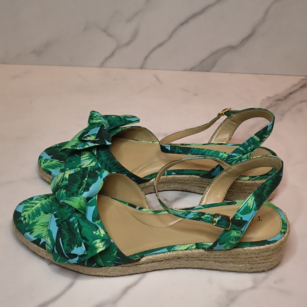 Talbots NWOT Pamela Bow Canvas Espadrille Wedges- Isle Fronds Size 8 - Picture 3 of 6